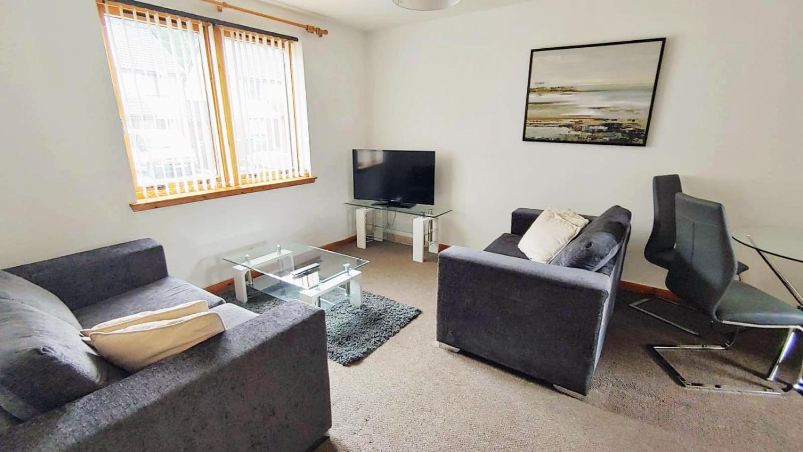 Superb 2 Bedroom Flat - Refurbished Dec 2024 Інвернесс Екстер'єр фото